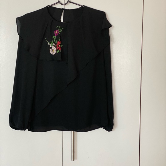 Zara Black Blouse with Floral Embroidery Detail - Picture 2 of 4